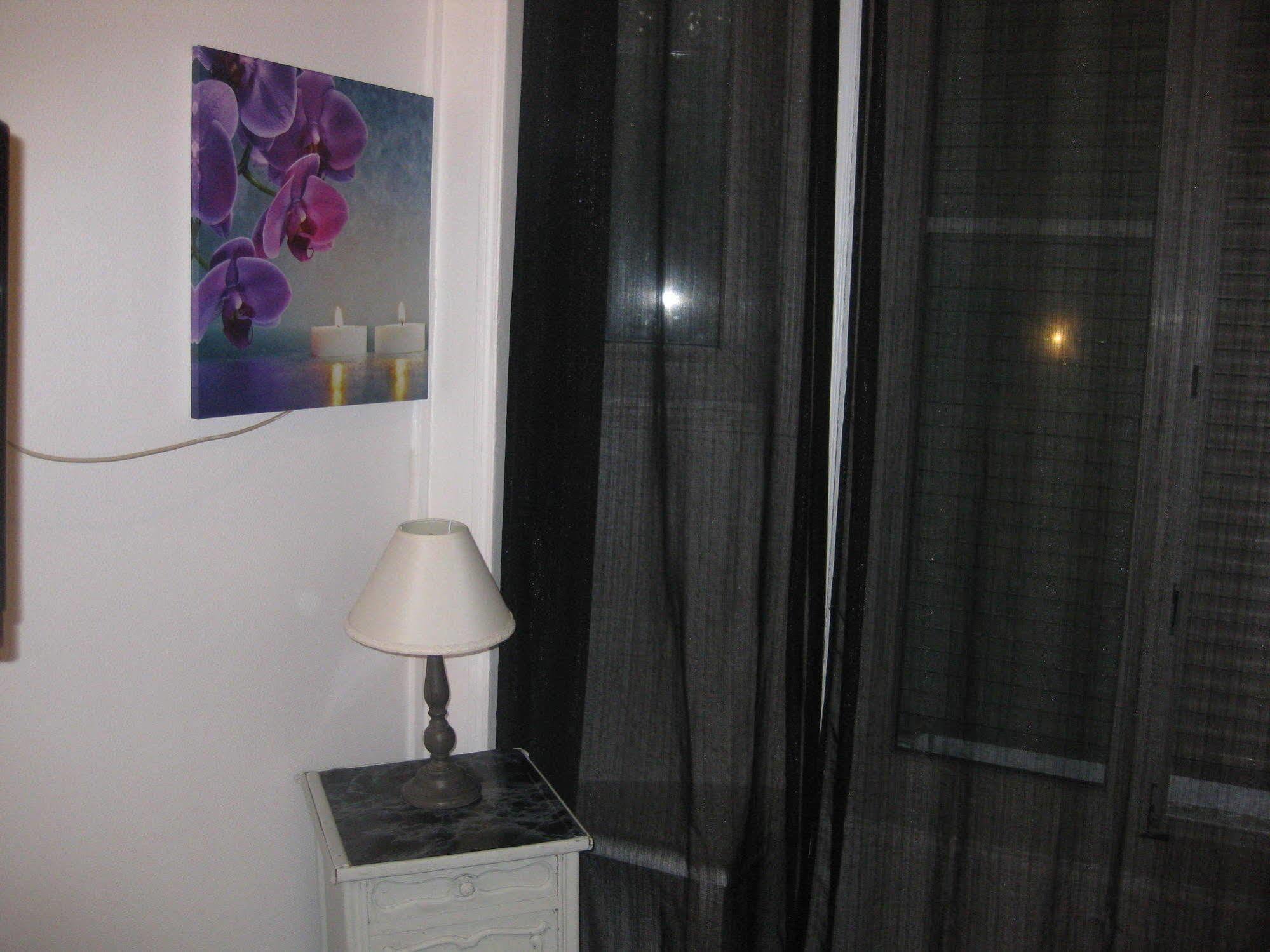 Hotel Le Monopole Reims Esterno foto